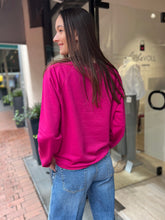 Laden Sie das Bild in den Galerie-Viewer, Margittes Damen Sweater in Fuchsia
