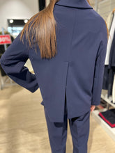 Laden Sie das Bild in den Galerie-Viewer, Black Label Damen Blazer in Dunkelblau
