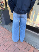 Laden Sie das Bild in den Galerie-Viewer, Cambio Damen Jeans &quot;Alek&quot; in Blau
