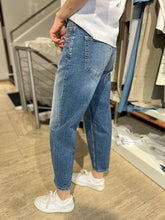 Laden Sie das Bild in den Galerie-Viewer, Cambio Damen Jeans &quot;Elin&quot; in Blau
